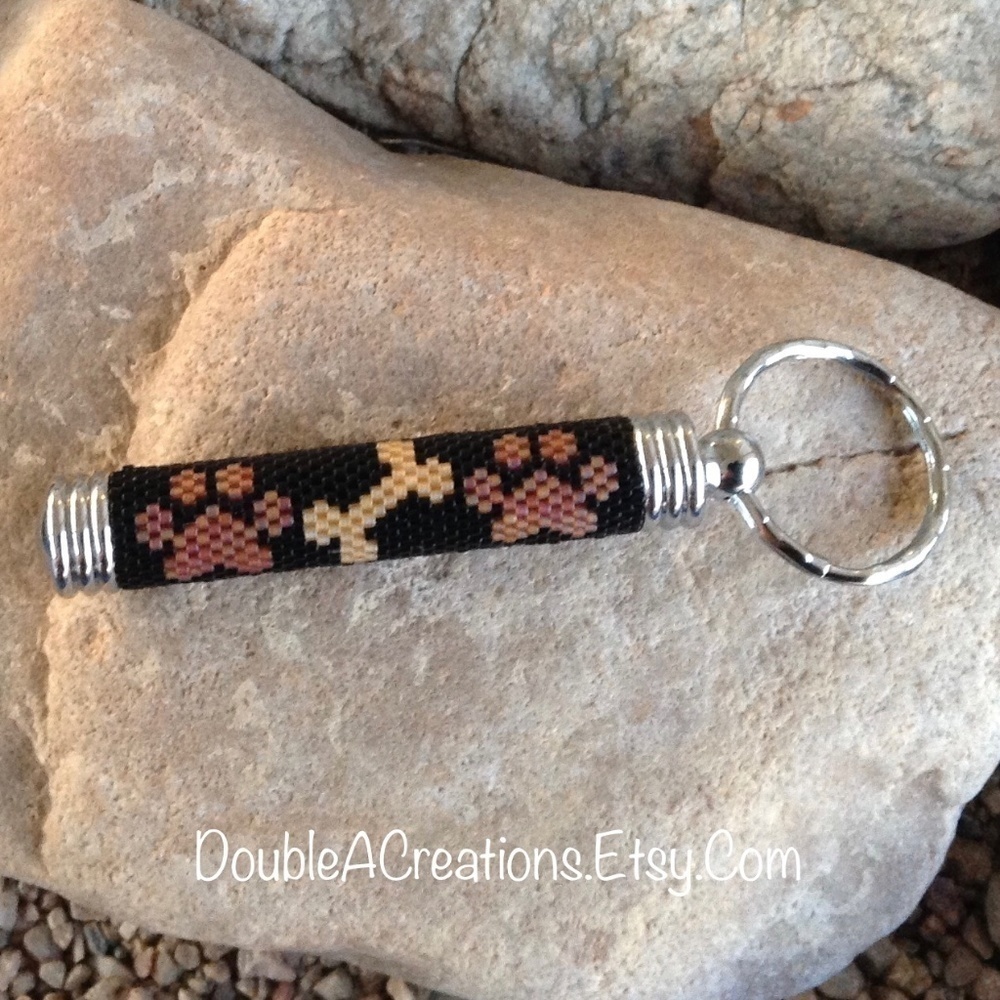 𝅺PUPPY Paws and Bones Hidden Compartment Beaded Keychain, New, Handmade by Me